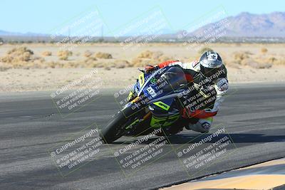 media/Jan-10-2025-CVMA Friday Practice (Fri) [[489e0da257]]/Group 4 and Trackday/Session 2 (Turn 4 Inside)/